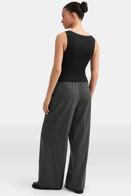 365 Boat Neck Tank - Shadow Black