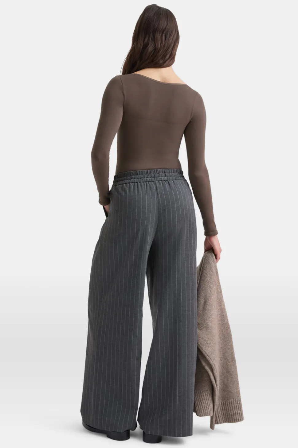 365 Contour Square Neck Bodysuit - Mocha