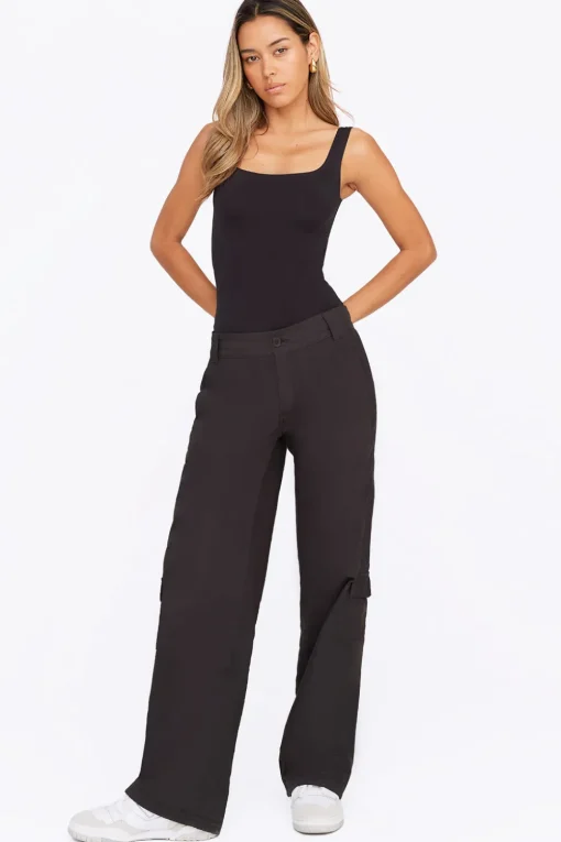 365 Second Skin Scoop Neck Bodysuit - Shadow Black