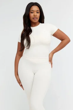 DayFlex Built-In Support Essential T-Shirt - Buttermilk