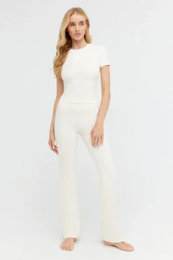 DayFlex Built-In Support Essential T-Shirt - Buttermilk