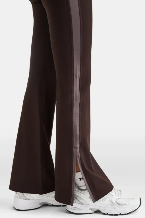 DayFlex Contrast Stripe Side Split Flared Yoga Pant No Front Seam - Americano And Mocha