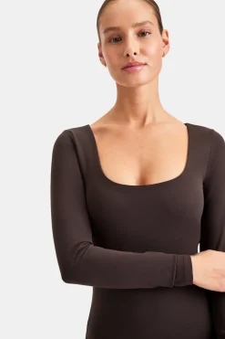 DayFlex Scoop Neck Top - Americano