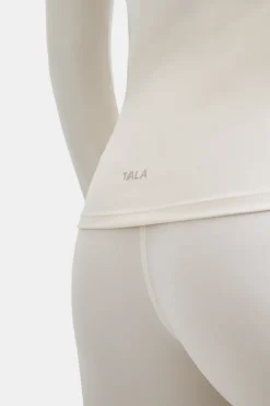 DayFlex Scoop Neck Top - Ivory