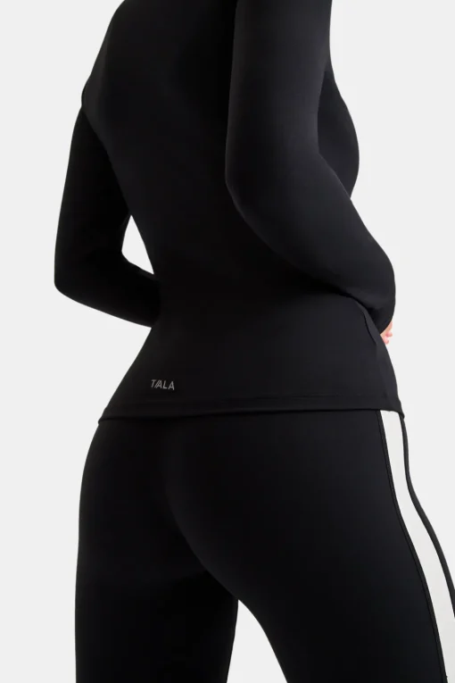 DayFlex Scoop Neck Top - Shadow Black