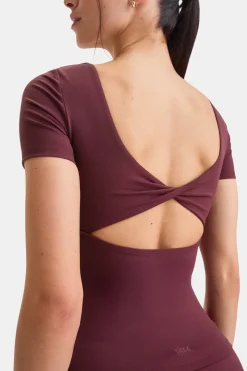 DayFlex Twist Back T-Shirt - Burgundy