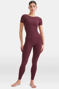 DayFlex Twist Back T-Shirt - Burgundy