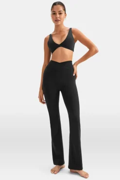 DayFlex Twist Front Sports Bra - Shadow Black