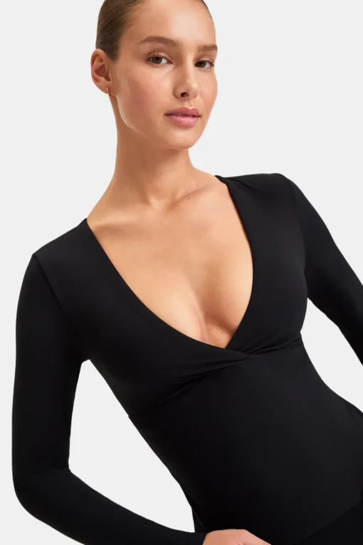 DayFlex V Neck Top - Shadow Black