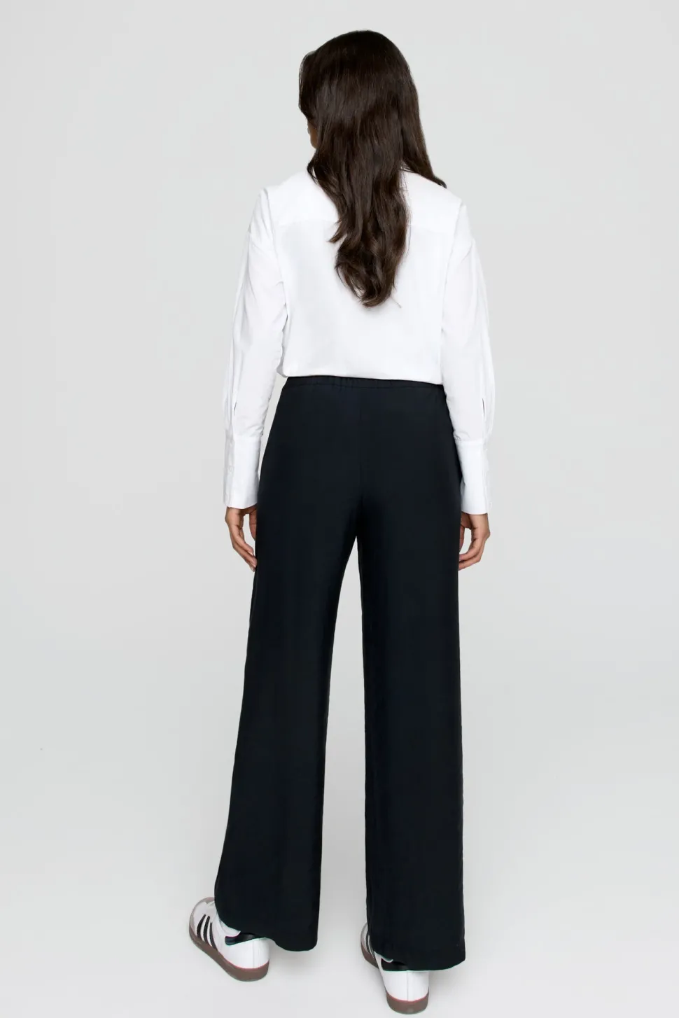 The Essential Soft Tailoring Wide Leg Trouser - Black