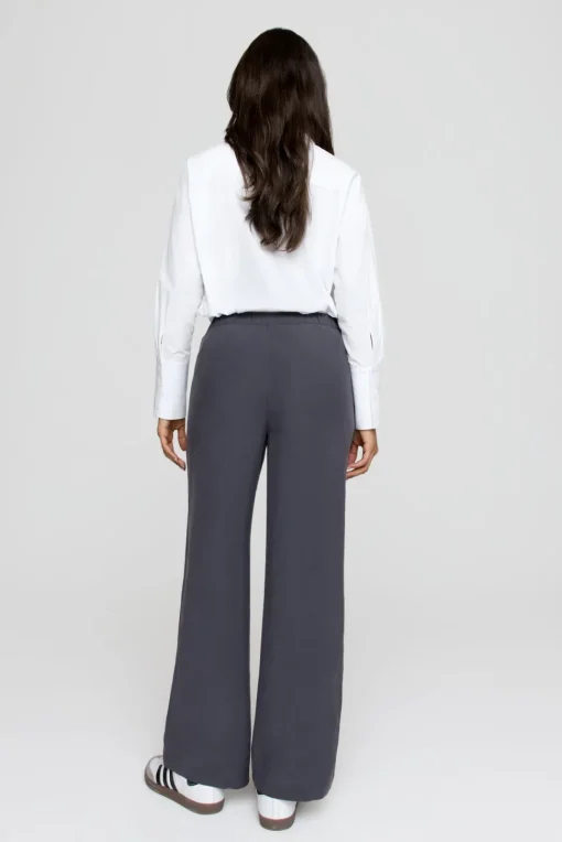 The Essential Soft Tailoring Wide Leg Trouser - Graphite