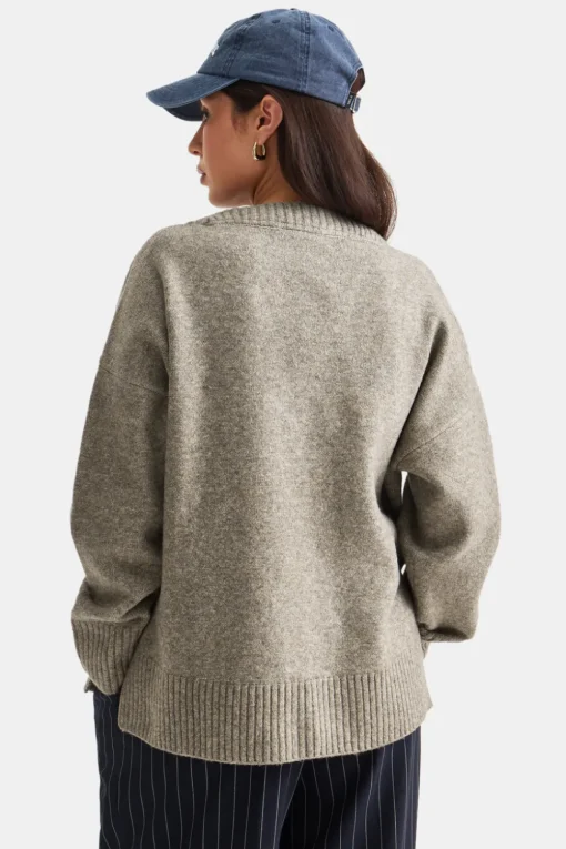 V Neck Jumper - Oat Marl